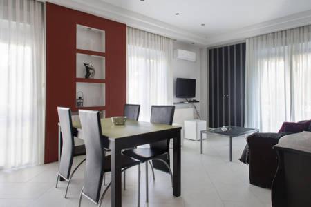 Glyfada Riviera Home Atenas Exterior foto